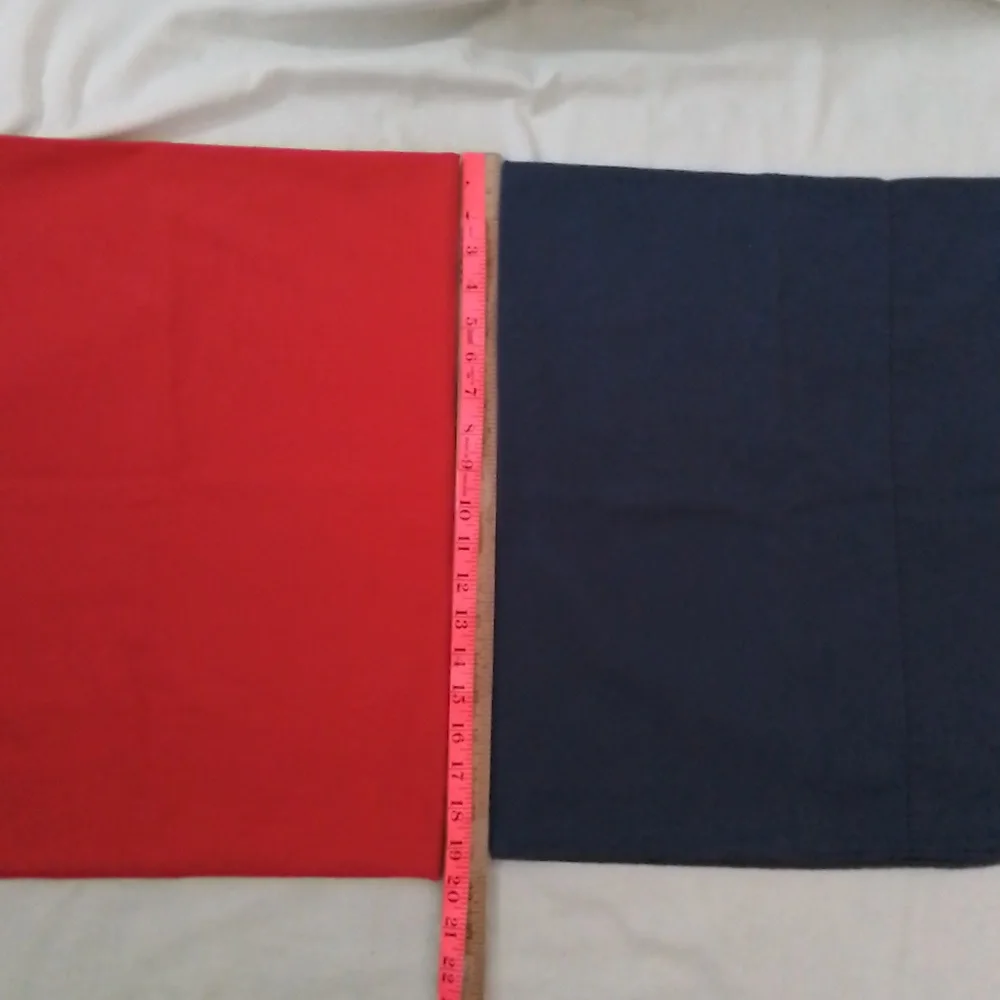 Red and Blue Twin Sheet Set with Bonus Coordinating Window Topper